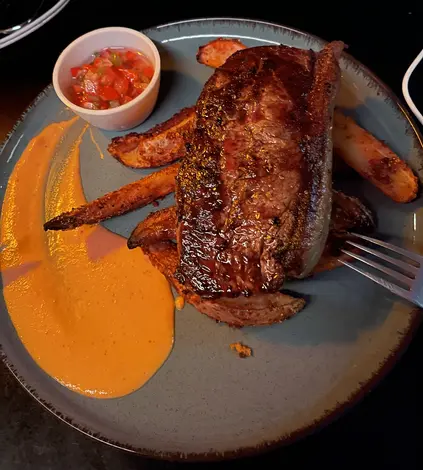 Bife de chorizo con hueso